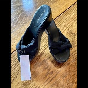 BCBG Generation Wedges